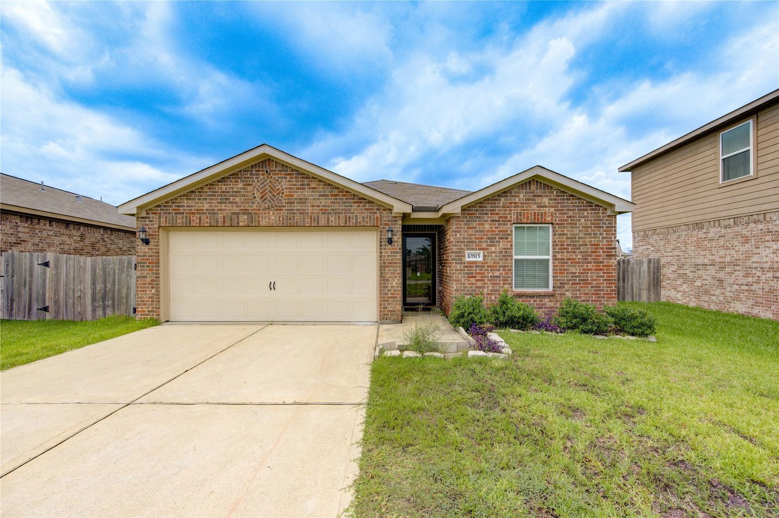Real estate property located at 10815 Dover White, Harris, Balmoral Park Lakes East Sec, Humble, TX, US