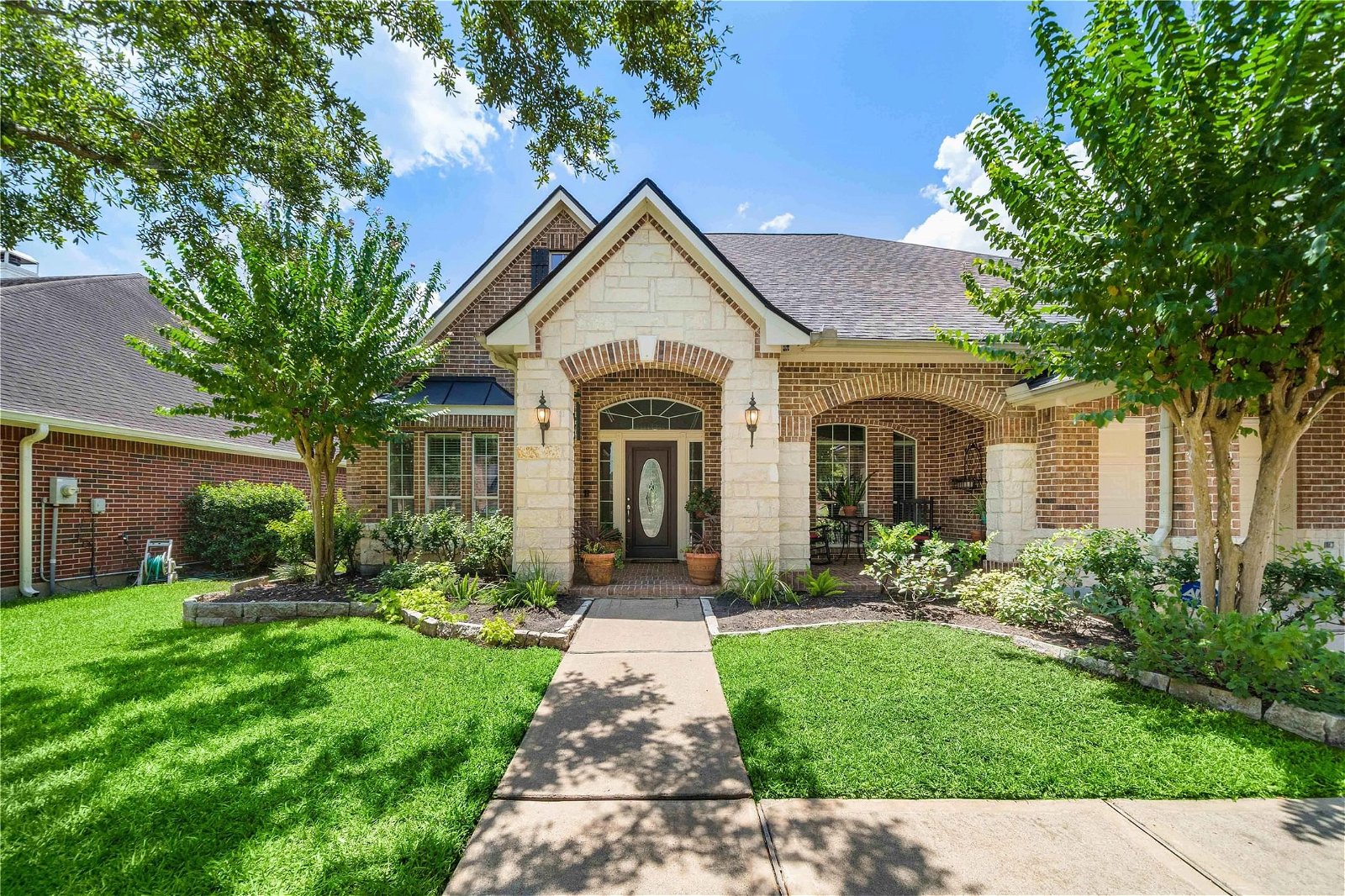 Real estate property located at 8110 Highland Green Drive, Fort Bend, Sugar Land, TX, US