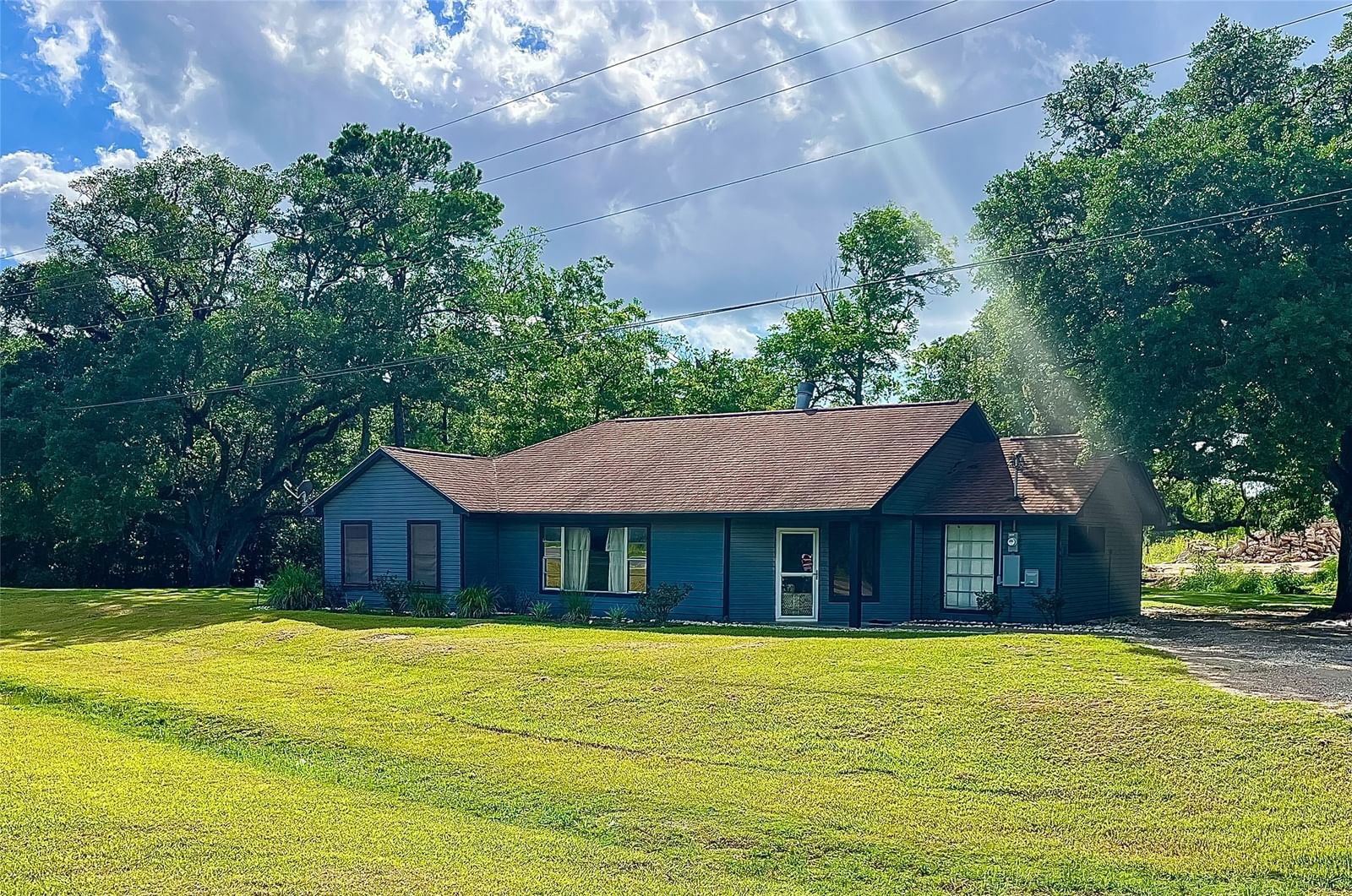 Real estate property located at 19216 Highway 35, Brazoria, San Bernard Estates, Sweeny, TX, US