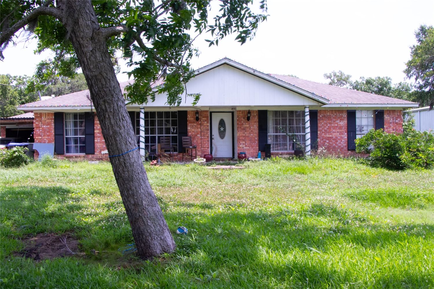 Real estate property located at 221 Jamison, Brazoria, Oakwood Creek Estates, Angleton, TX, US