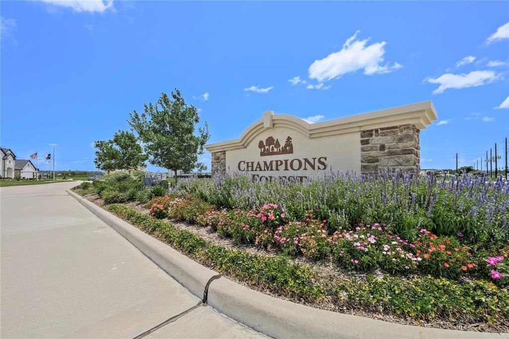 Real estate property located at 12134 Champions Forest, Chambers, Champions Forest, Mont Belvieu, TX, US