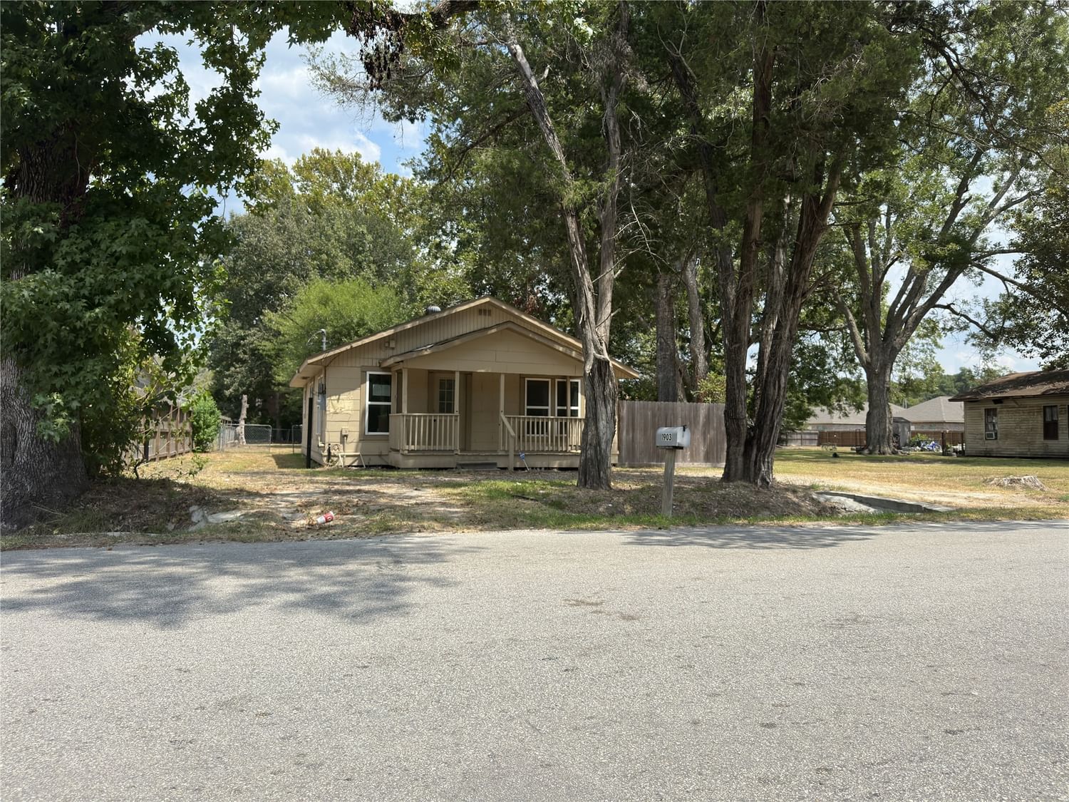 Real estate property located at 1903 Winfree, Liberty, Dayton, Dayton, TX, US