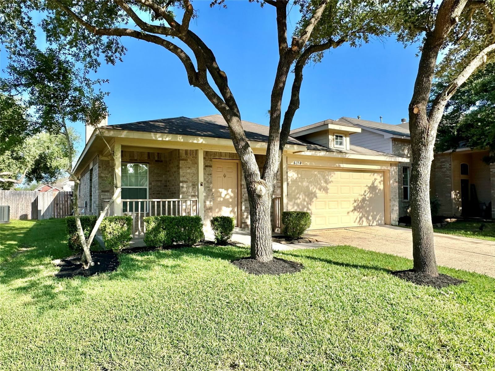 Real estate property located at 6339 Macquarie, Harris, Bear Creek Meadows Sec 01, Katy, TX, US