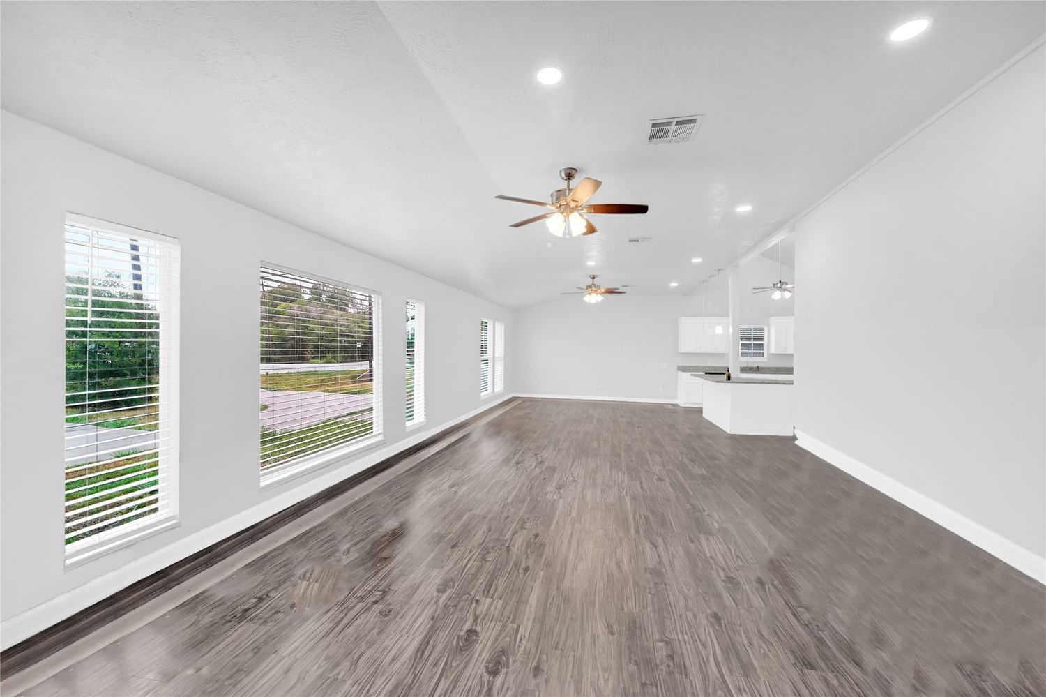 Real estate property located at 102 Lobit, Harris, La Porte, TX, US