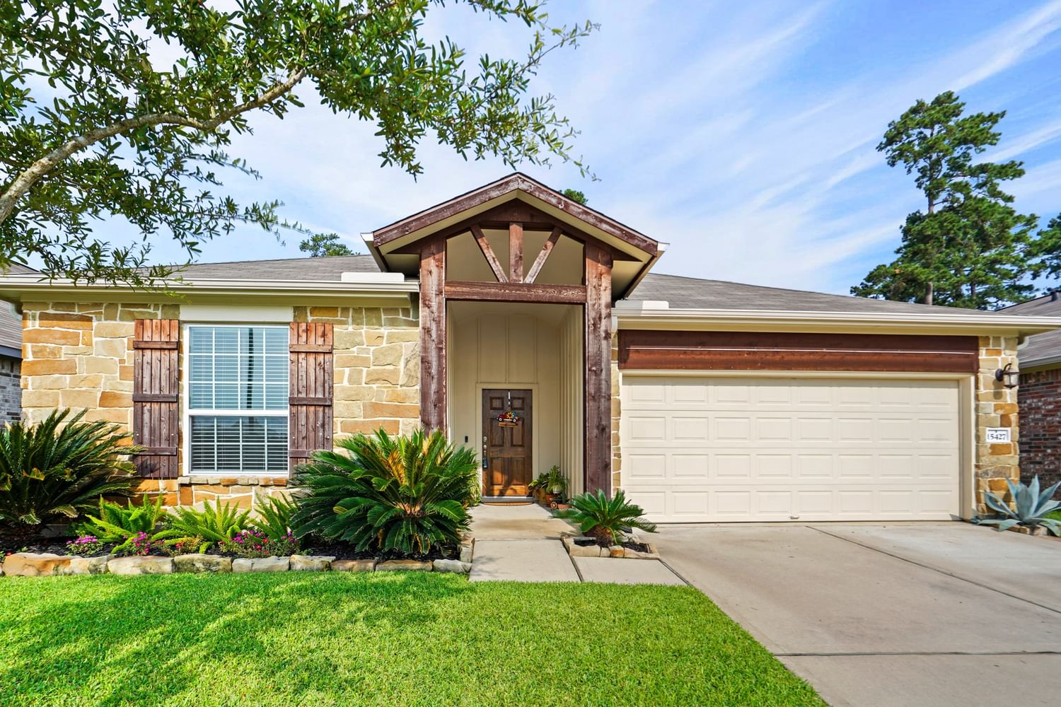 Real estate property located at 15427 Lakewood Terrace, Harris, Lakewood Court, Tomball, TX, US