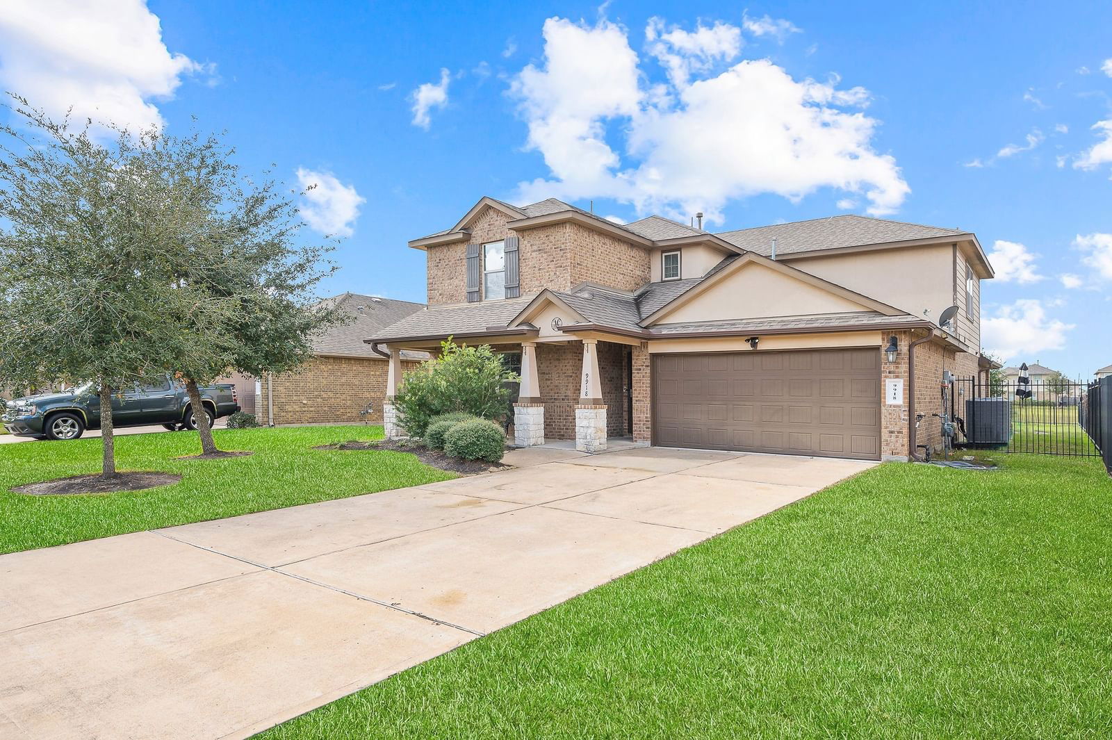 Real estate property located at 9918 Channel Set, Brazoria, Sterling Lakes At Iowa Colony, Rosharon, TX, US