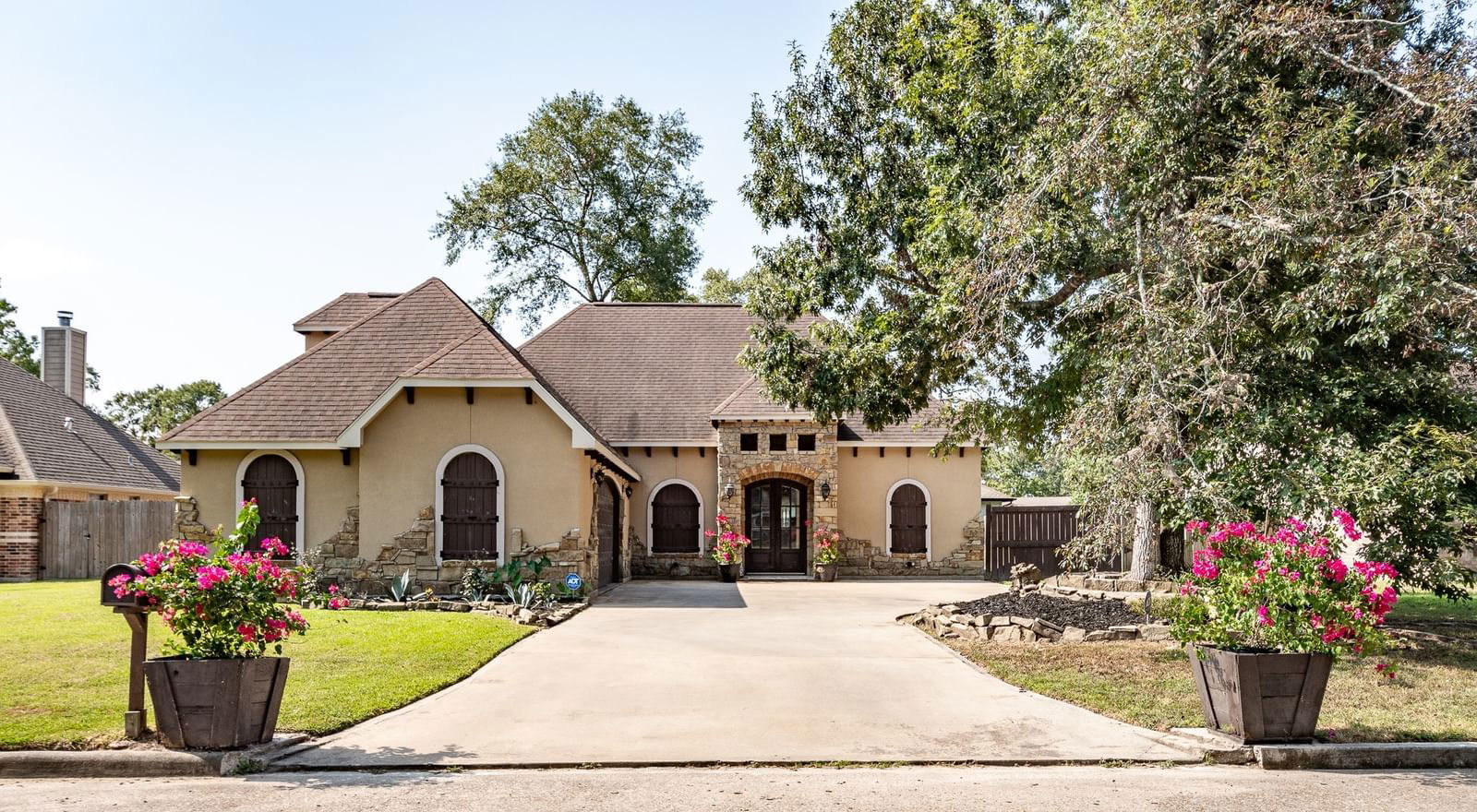 Real estate property located at 110 Shade Crest, Liberty, Kirby Woods, Cleveland, TX, US