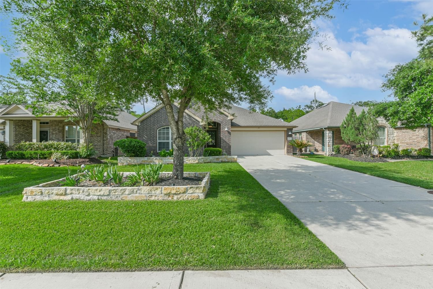 Real estate property located at 12523 Bridle Springs, Harris, Summerwood, Houston, TX, US