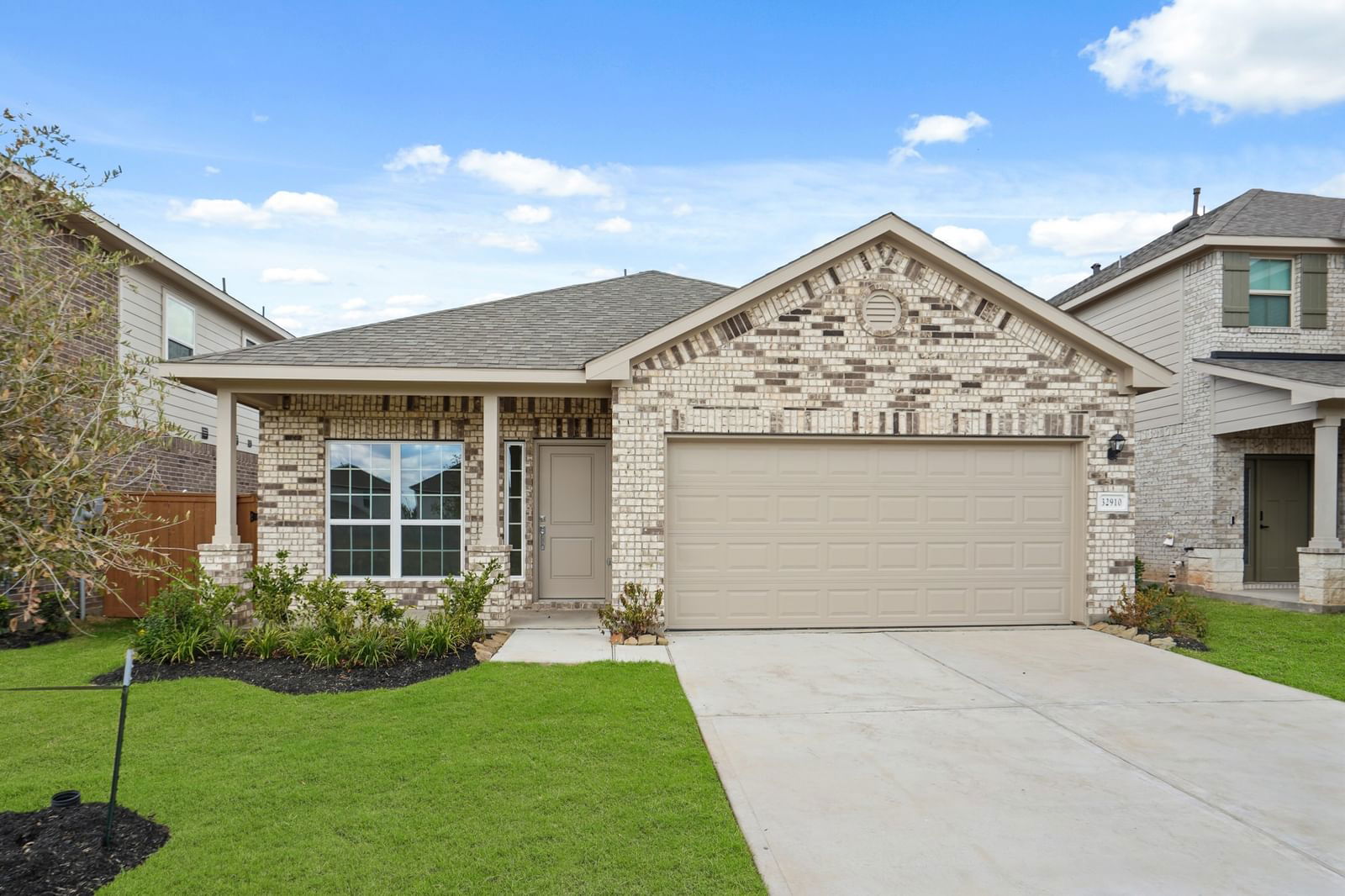 Real estate property located at 32910 Ruthie Dean, Fort Bend, Vanbrooke, Fulshear, TX, US