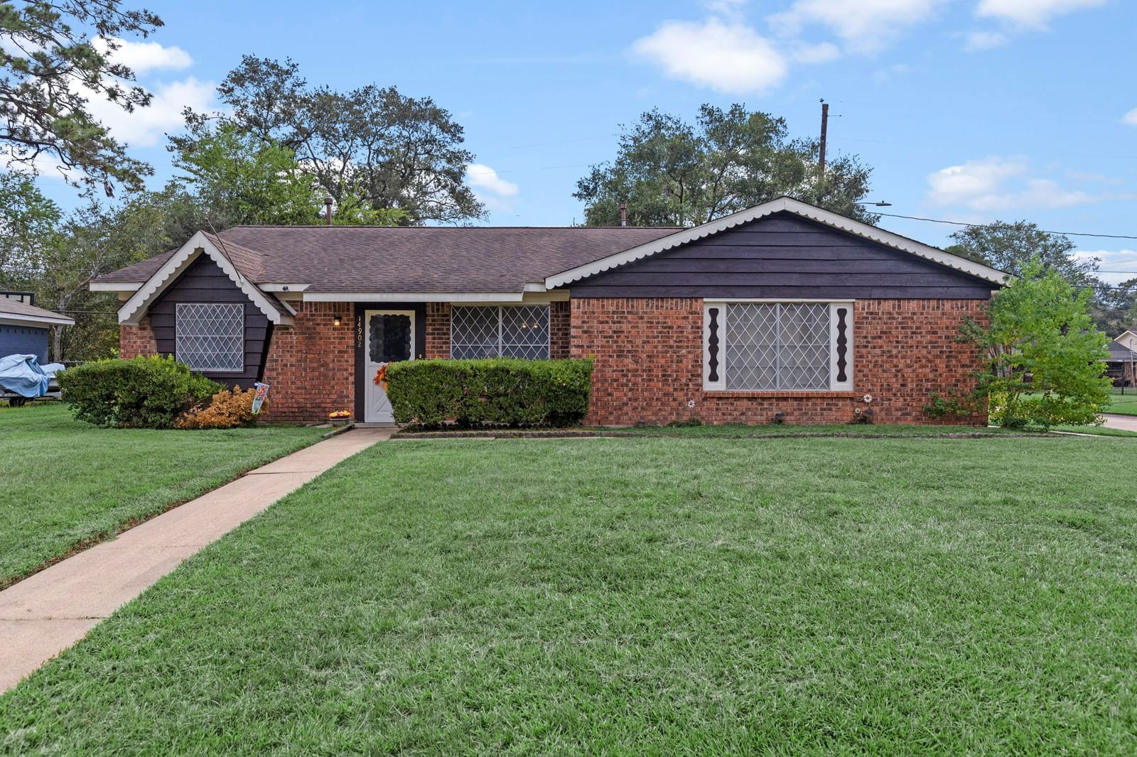 Real estate property located at 14902 Hickorytex, Harris, Eastex Oaks Village Sec 01, Humble, TX, US