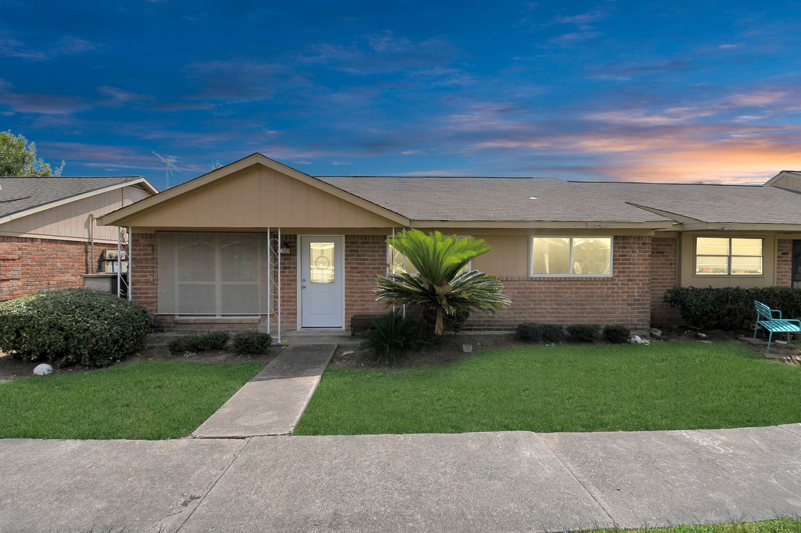 Real estate property located at 3354 Burke #123, Harris, Bayshore T/H Condo, Pasadena, TX, US