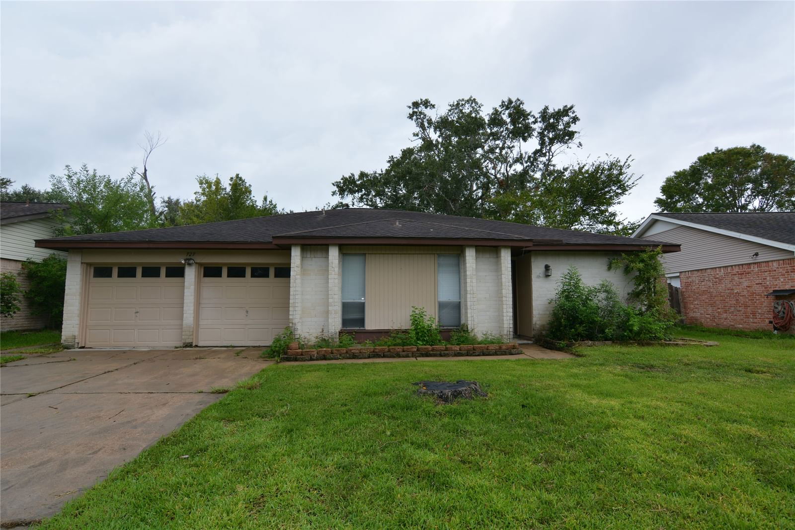 Real estate property located at 727 Silverpines, Harris, Camino South Sec 04, Houston, TX, US