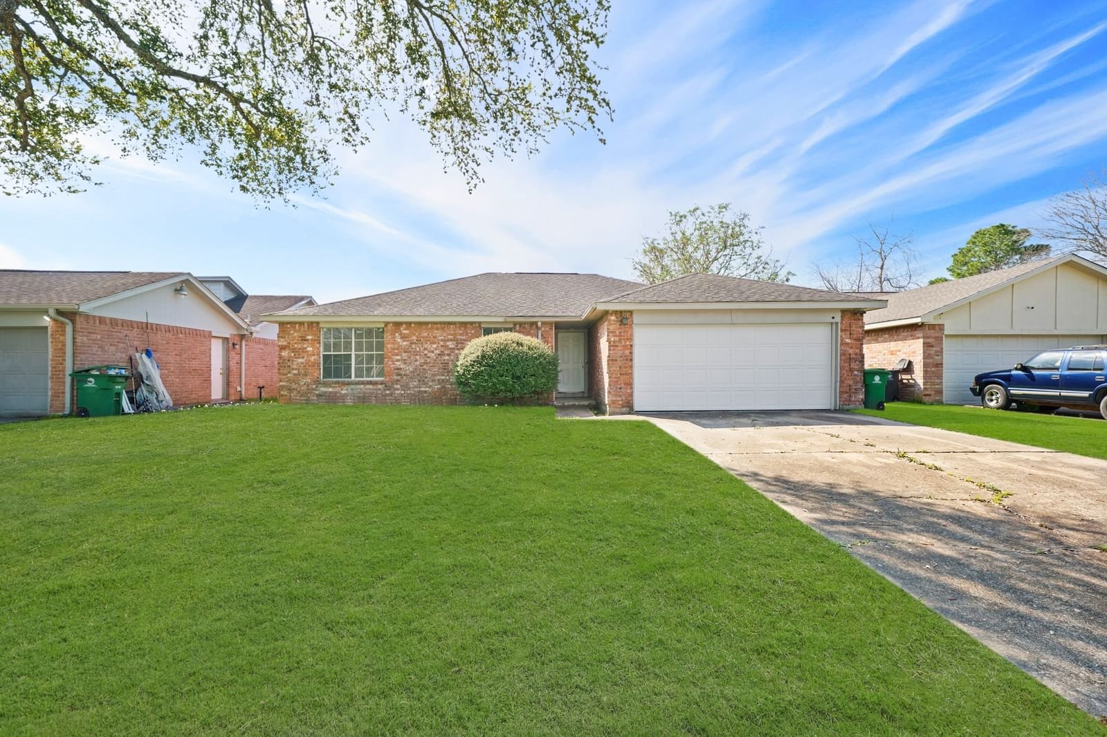 Real estate property located at 16318 Quail Place, Fort Bend, Quail Run Sec 2, Houston, TX, US