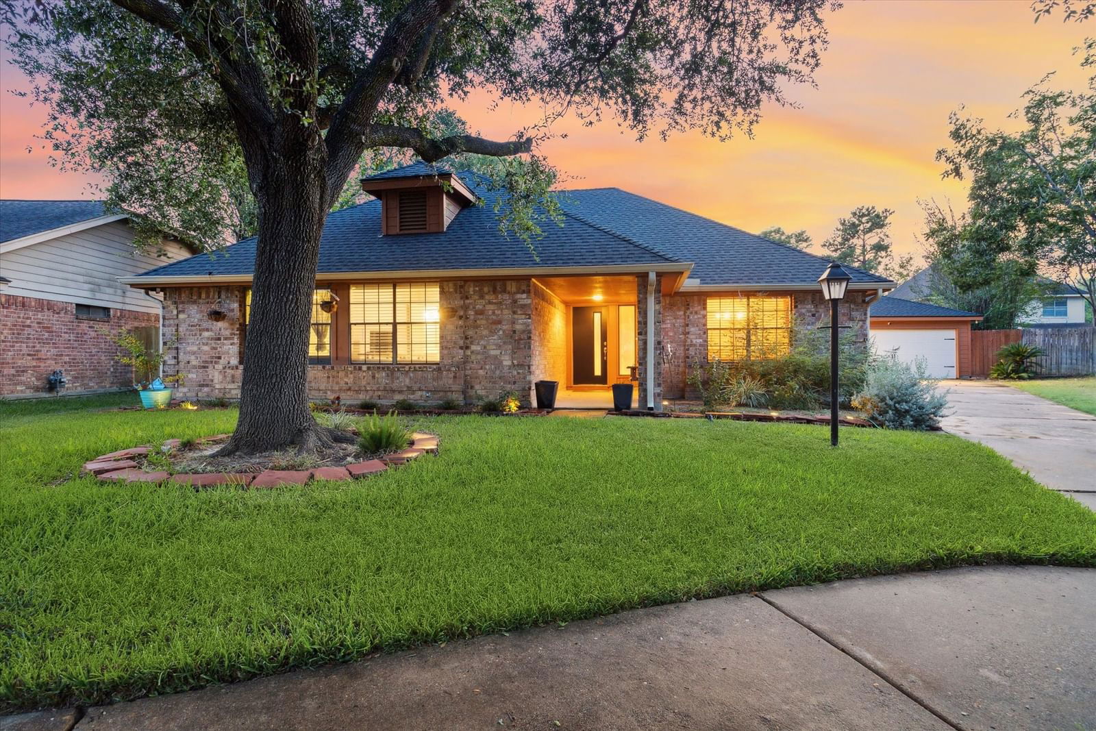 Real estate property located at 15635 Four Season, Harris, Bear Creek Village Sec 12, Houston, TX, US