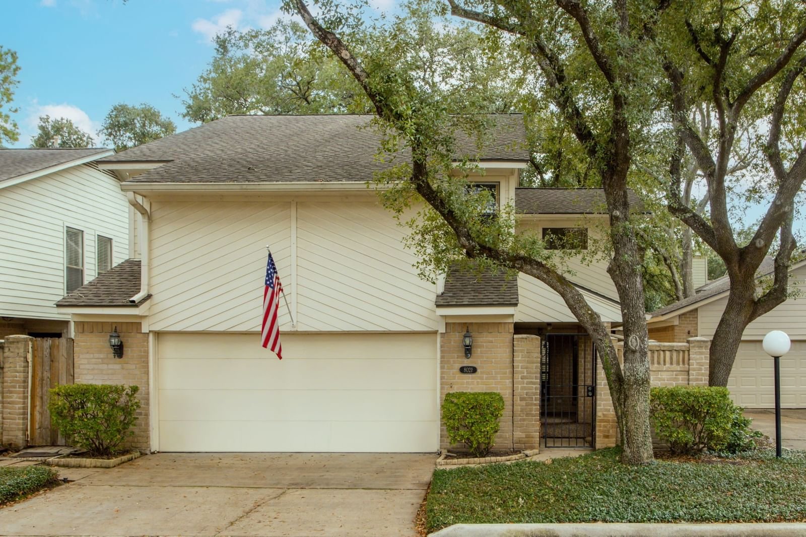 Real estate property located at 8021 Oakwood, Harris, Oakwood Forest, Houston, TX, US