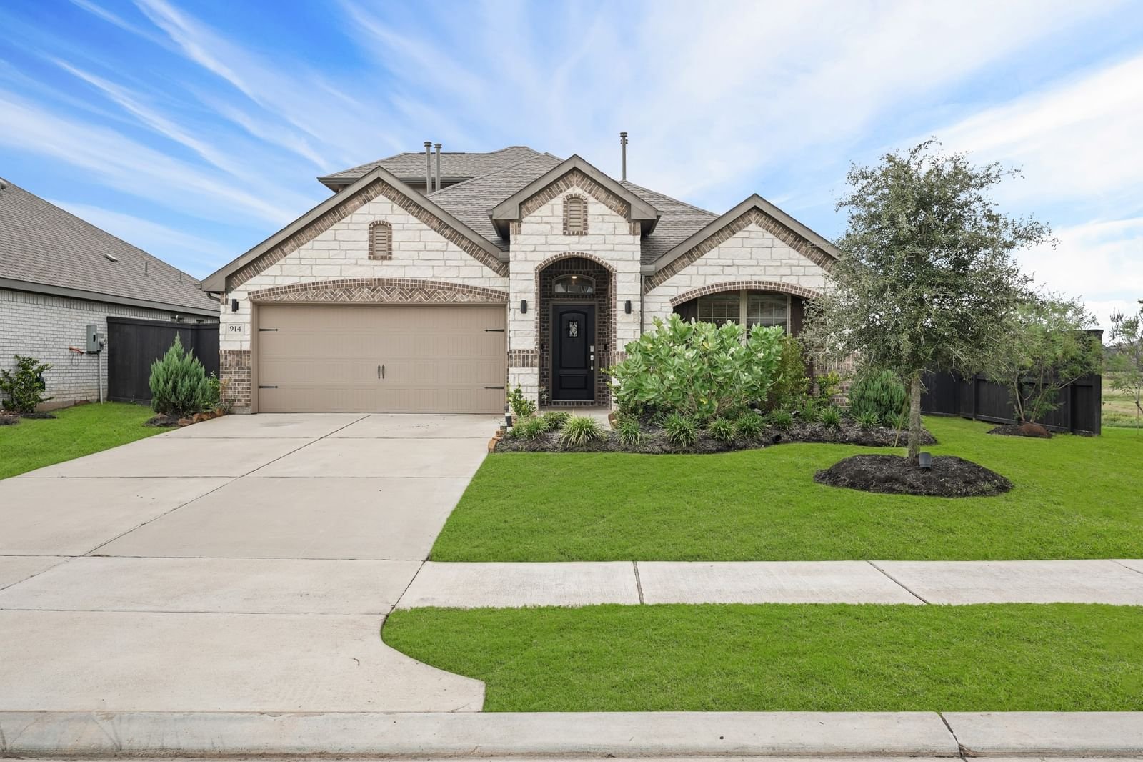Real estate property located at 914 Vidalia Onion, Fort Bend, Harvest Green, Richmond, TX, US