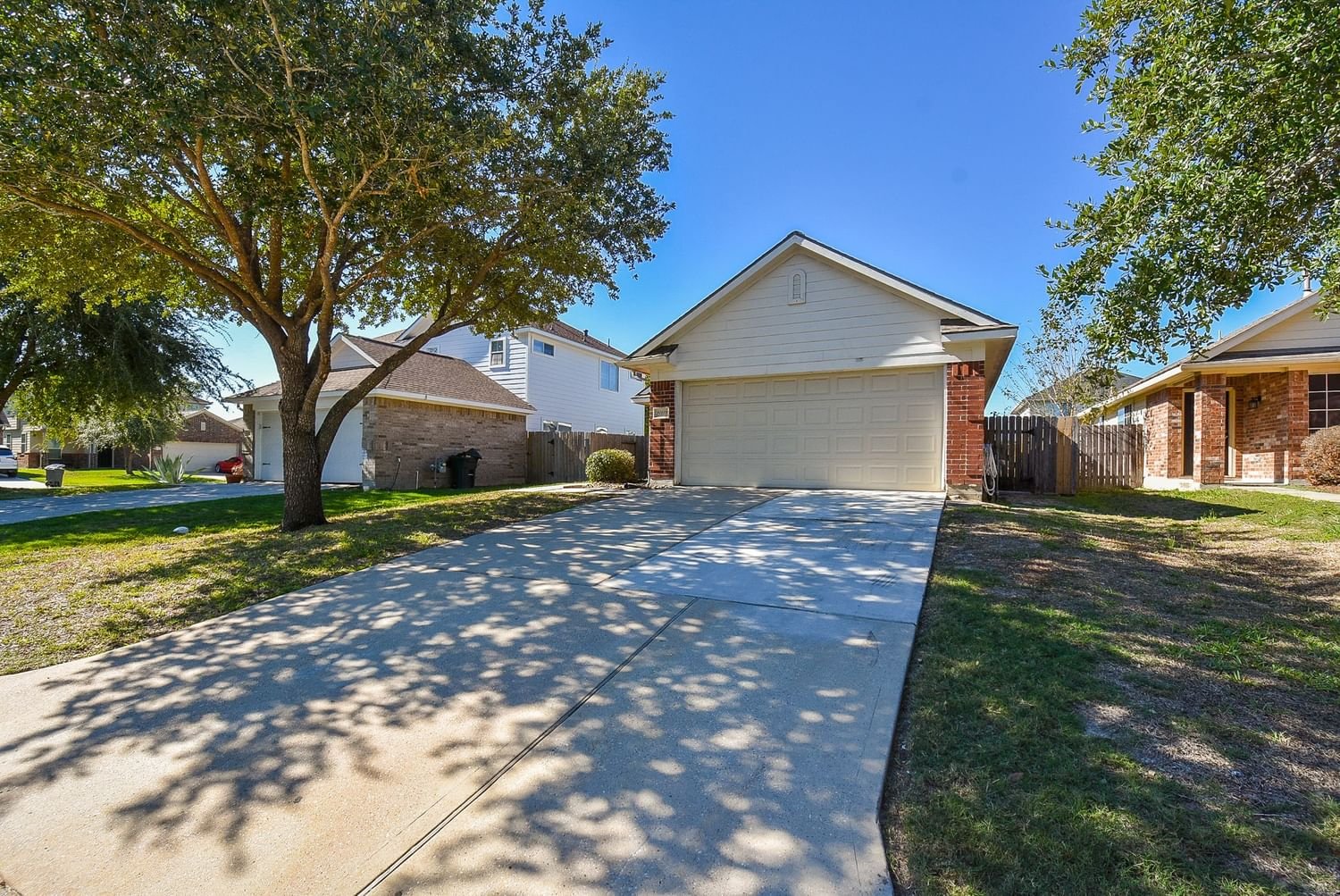 Real estate property located at 21807 Paril Creek, Harris, Houston, TX, US