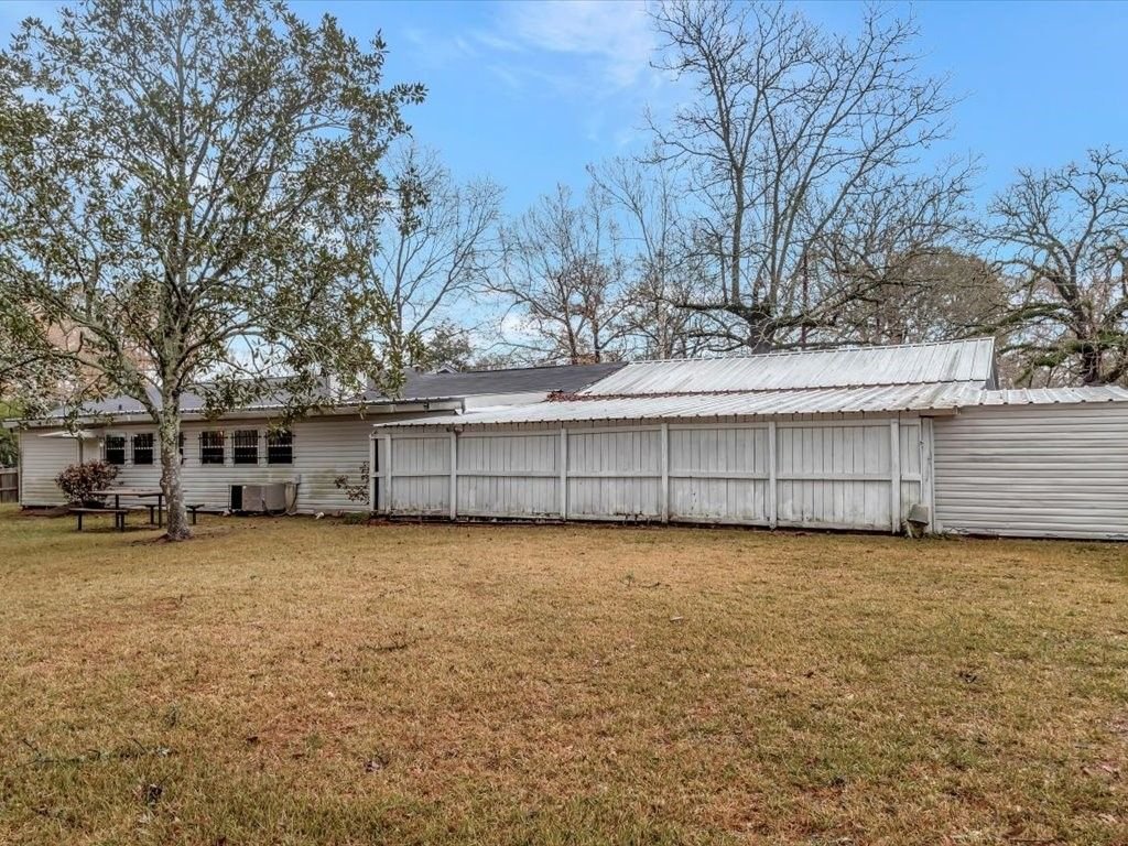 Real estate property located at 2102 Peachtree, Angelina, Lufkin, TX, US