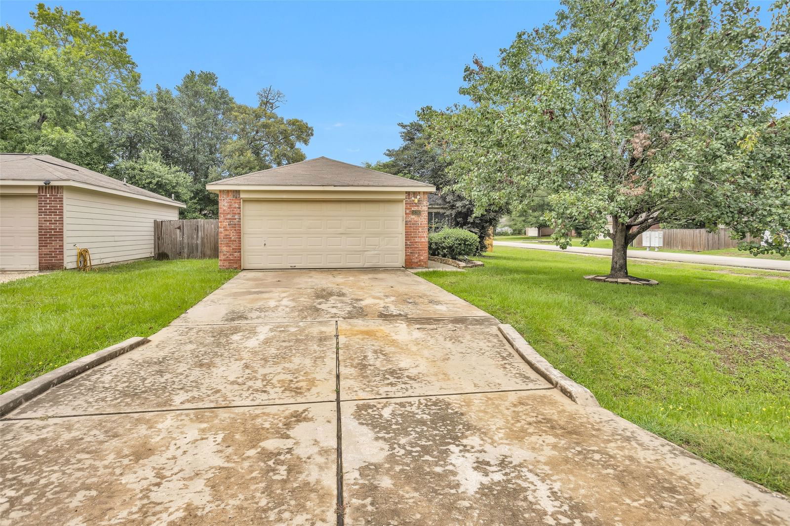 Real estate property located at 16393 Many Trees, Montgomery, Summerset Estates 01, Conroe, TX, US