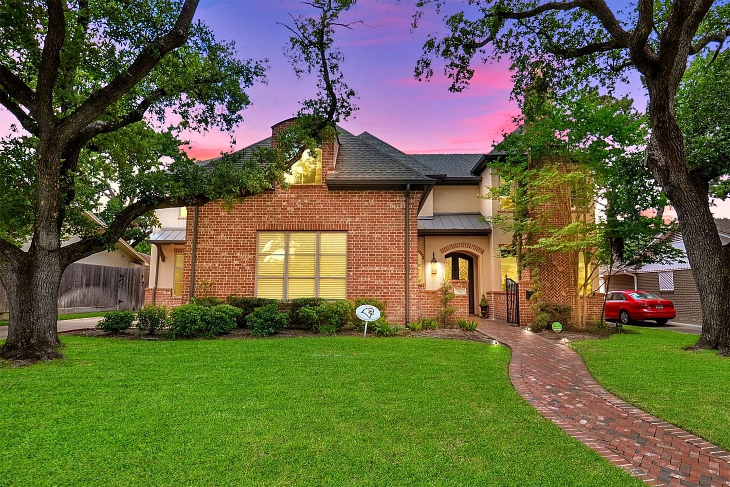 Real estate property located at 7810 Burgoyne, Harris, Briarbend, Houston, TX, US