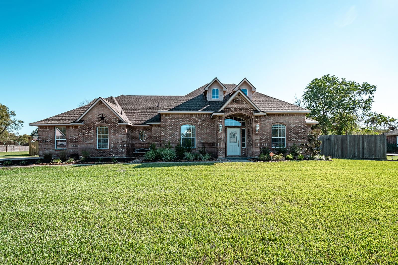 Real estate property located at 13202 Timberridge, Chambers, Timber Ridge Sub, Dayton, TX, US