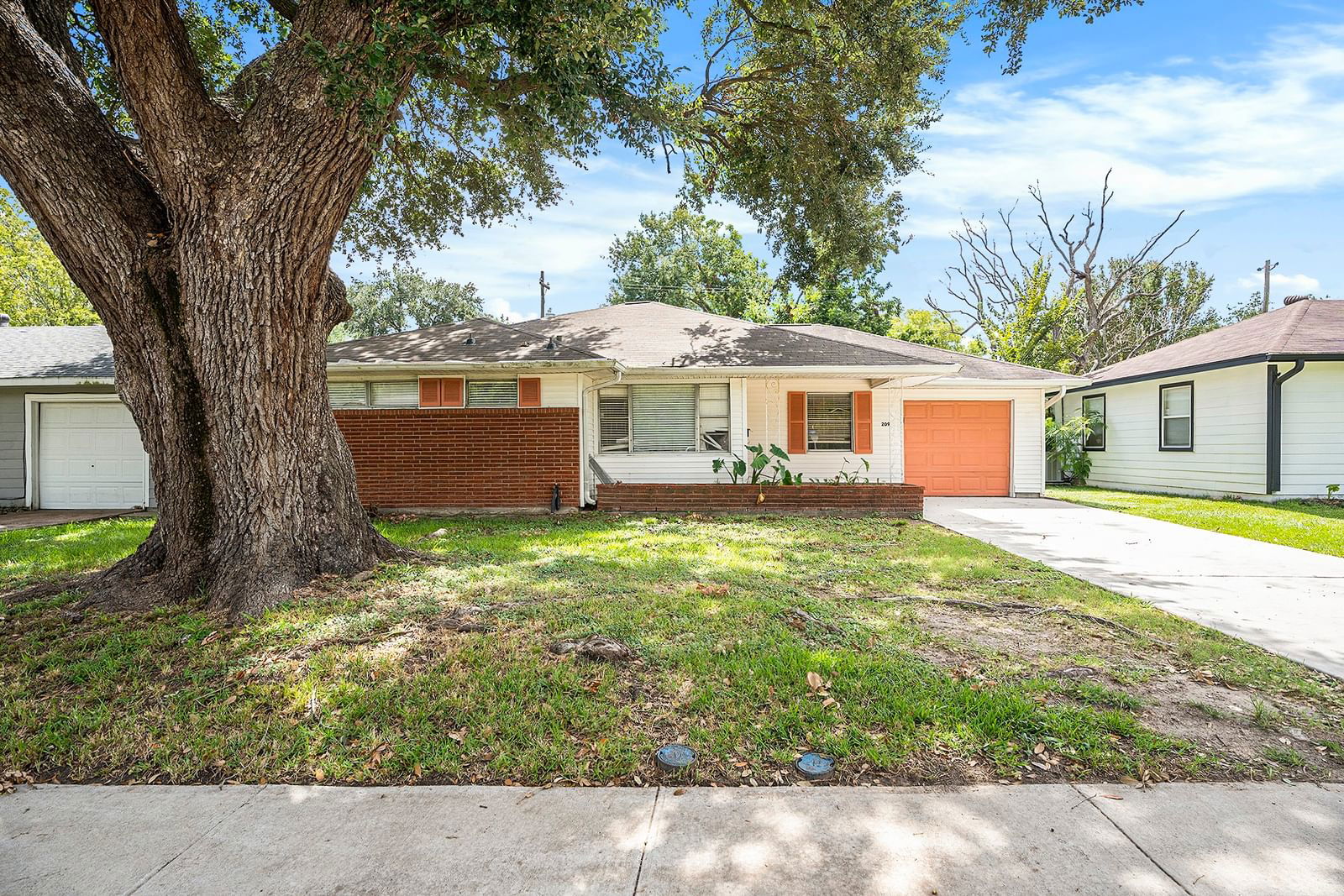 Real estate property located at 209 3rd, Harris, DEER PARK TERRACE, Deer Park, TX, US