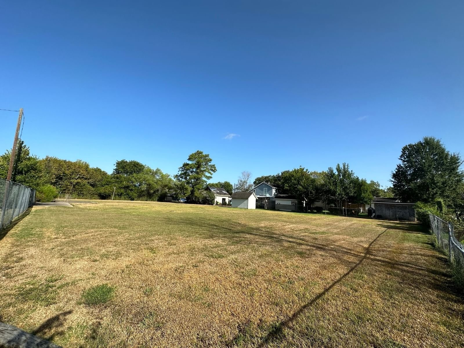 Real estate property located at 1323 Phyllis, Brazoria, Braebend Estates, Rosharon, TX, US