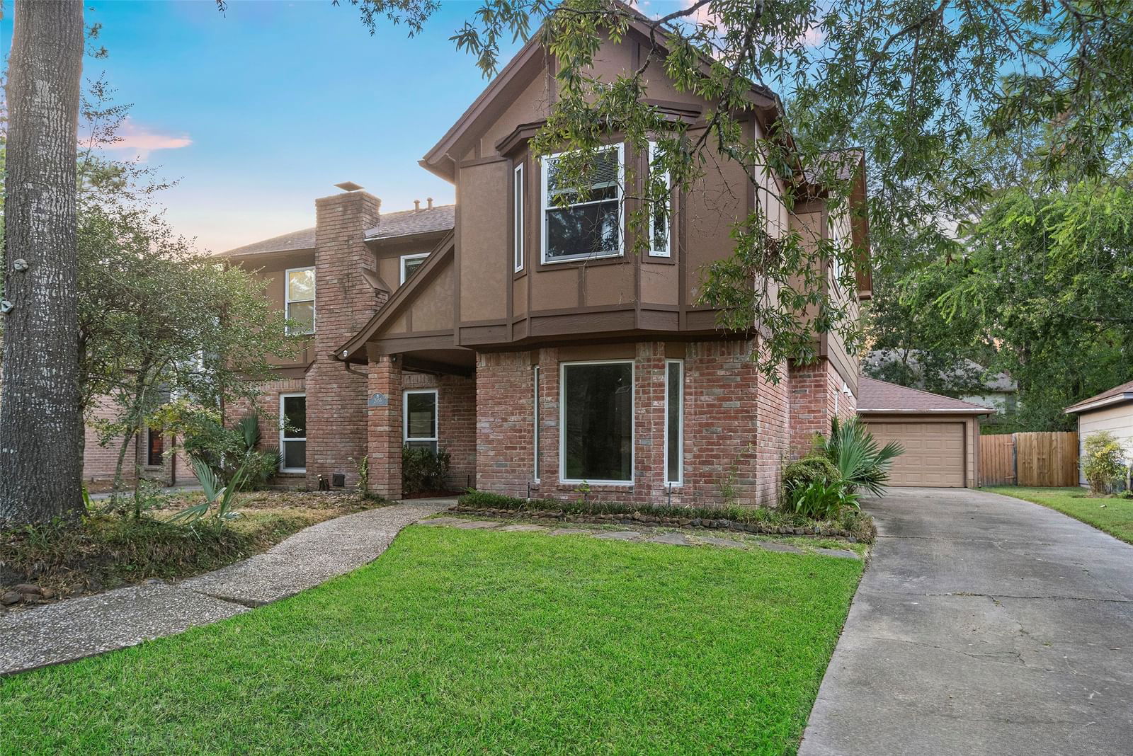 Real estate property located at 2055 Riverlawn, Harris, Woodland Hills Village, Houston, TX, US