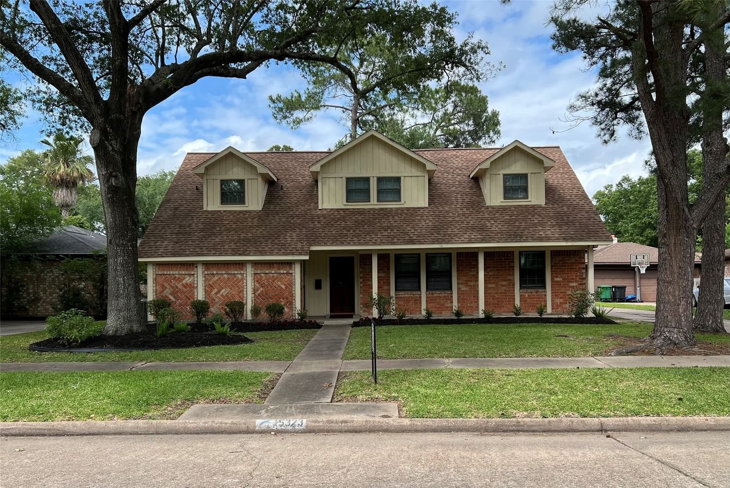 Real estate property located at 15323 Saint Cloud, Harris, Oakbrook West Sec 03, Houston, TX, US