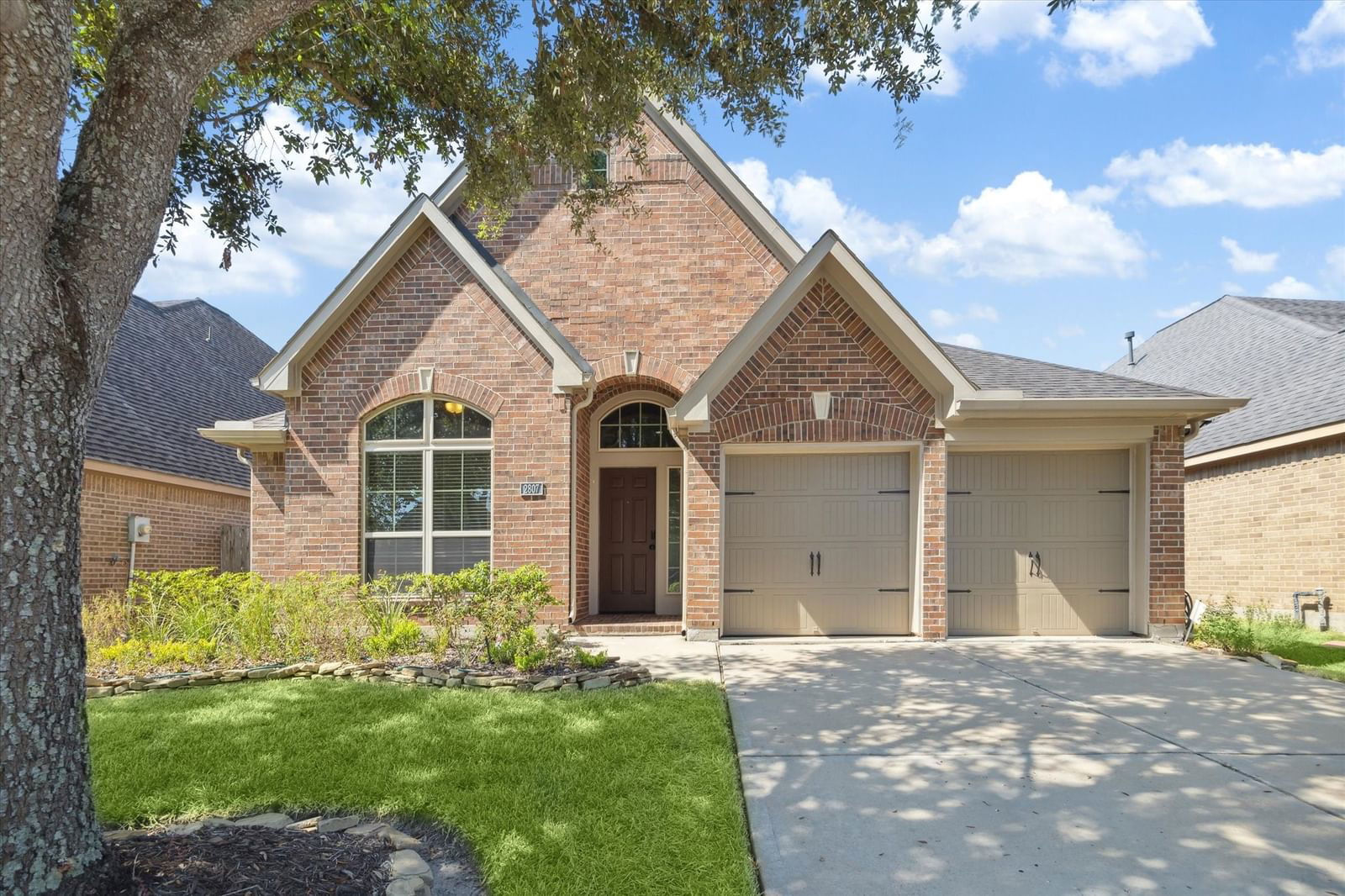 Real estate property located at 2807 Driftwood Bend, Fort Bend, Creekmont North Sec 1, Fresno, TX, US