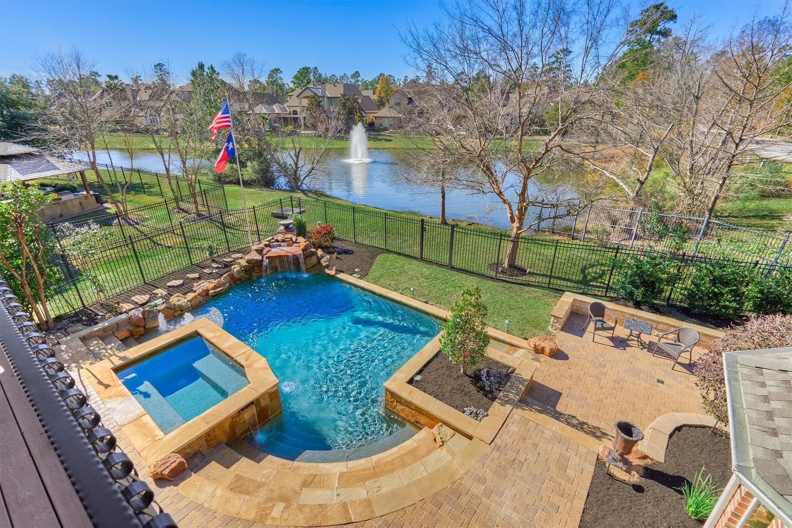 Real estate property located at 55 Bessdale, Montgomery, The Woodlands Village Sterling Ridge, The Woodlands, TX, US