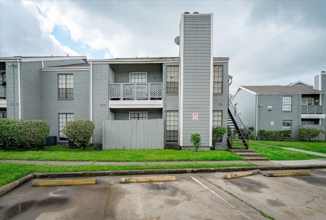 Real estate property located at 12500 Sandpiper #205, Harris, Pipers Crossing Condo Ph 01, Houston, TX, US