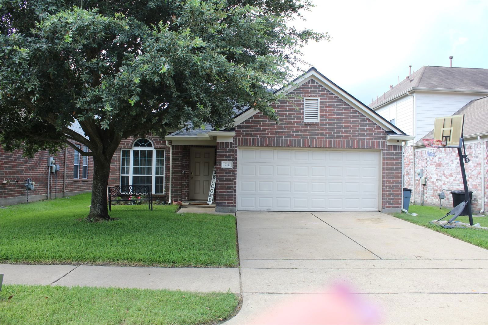 Real estate property located at 19327 Clevera Walk, Harris, Lake Rdg Sec 08, Houston, TX, US