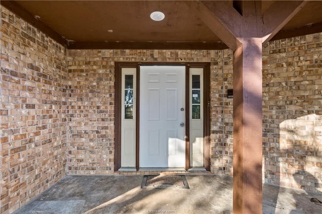 Real estate property located at 879 Berry, Madison, Madisonville, TX, US