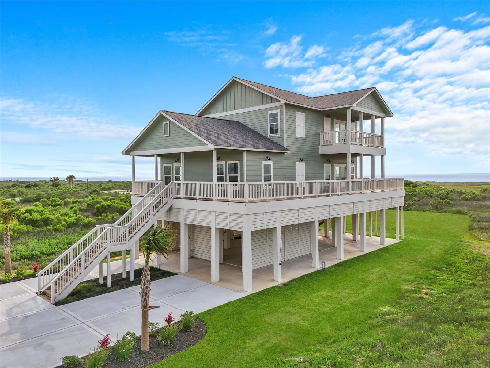 Real estate property located at 26018 Bay Breeze, Galveston, Pointe West, Galveston, TX, US