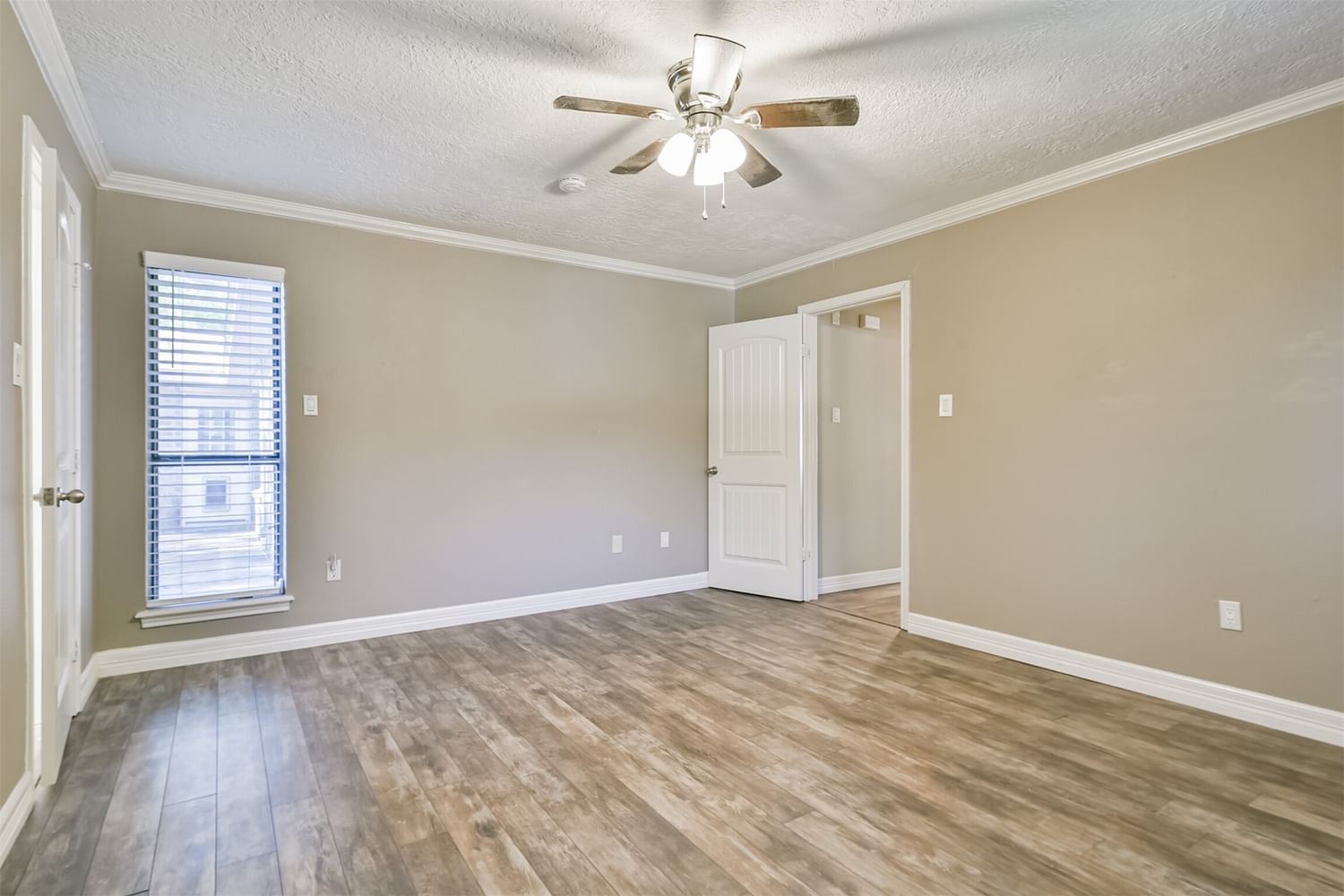 Real estate property located at 4703 Ironwood, Harris, Baytown, TX, US