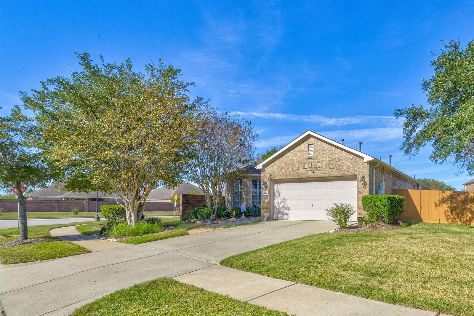 Real estate property located at 702 Rufina, Galveston, Village Tuscan Lakes Sec 1, League City, TX, US