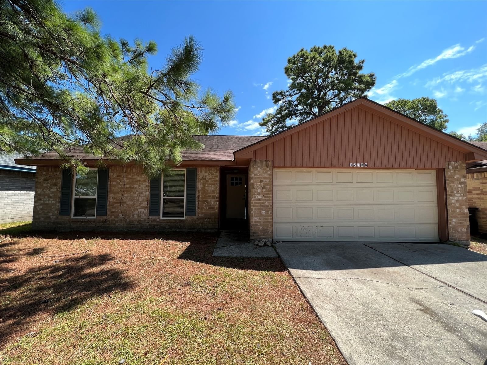 Real estate property located at 12338 Kingslake Forest Drive, Harris, Kings Lake Forest Sec 01 R/P, Houston, TX, US