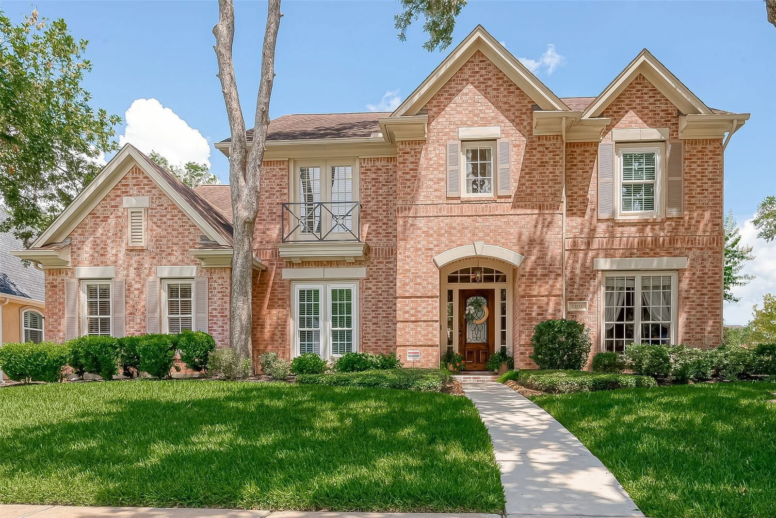 Real estate property located at 1202 Maple Bough, Fort Bend, Greatwood Forest, Sugar Land, TX, US