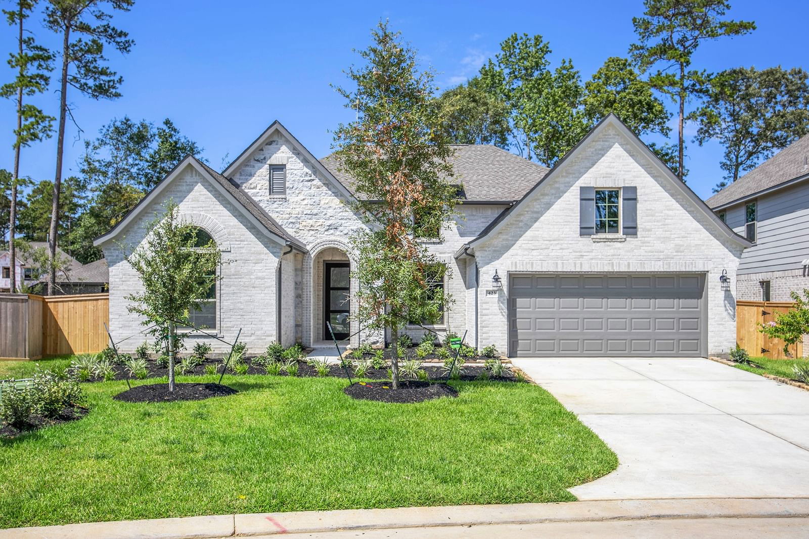Real estate property located at 423 Tulip Tree, Montgomery, The Woodlands Hills 08, Willis, TX, US