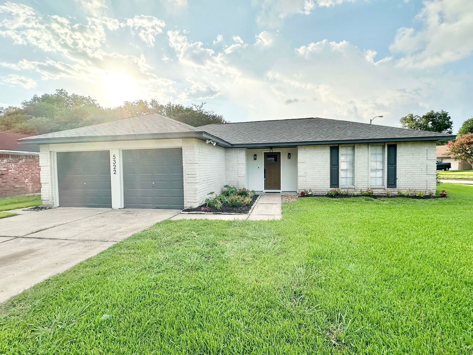 Real estate property located at 5322 Royal, Harris, Wedgewood Village Sec 05, Friendswood, TX, US