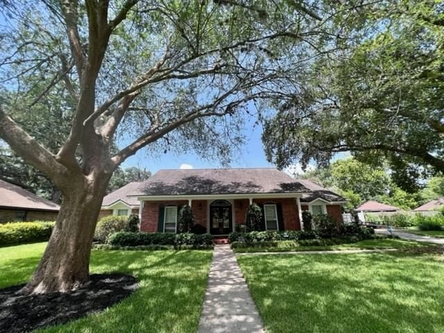 Real estate property located at 406 Forest, Brazoria, Lake Jackson, TX, US