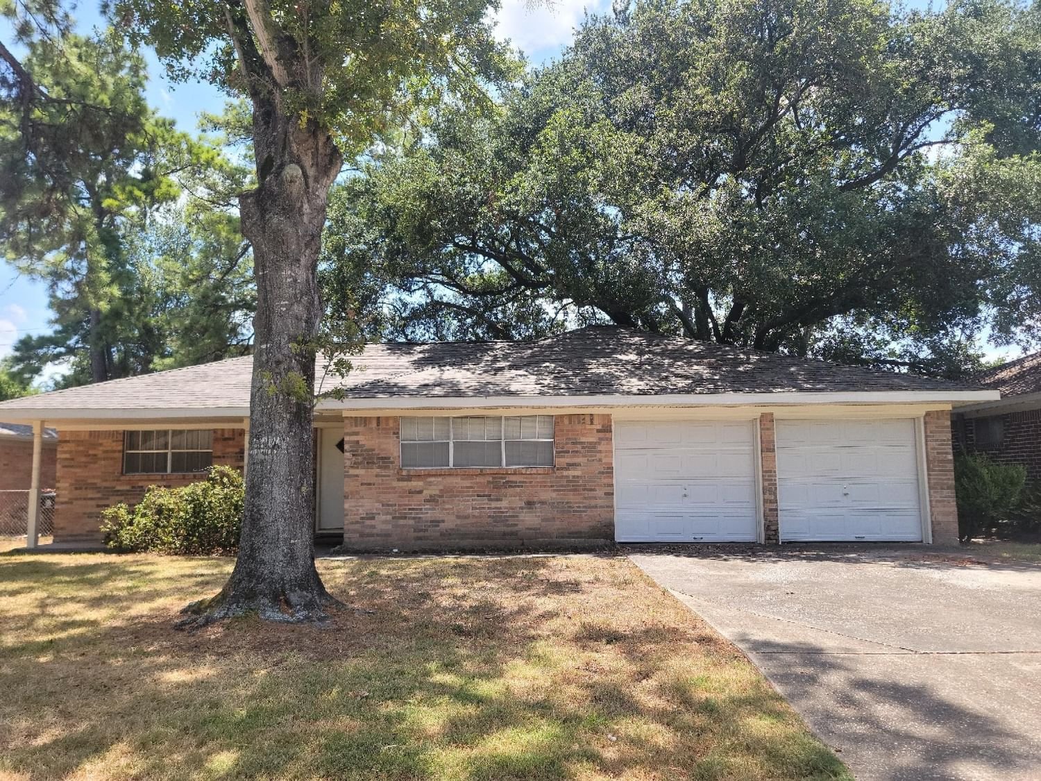 Real estate property located at 10663 Northbrook, Harris, Houston, TX, US