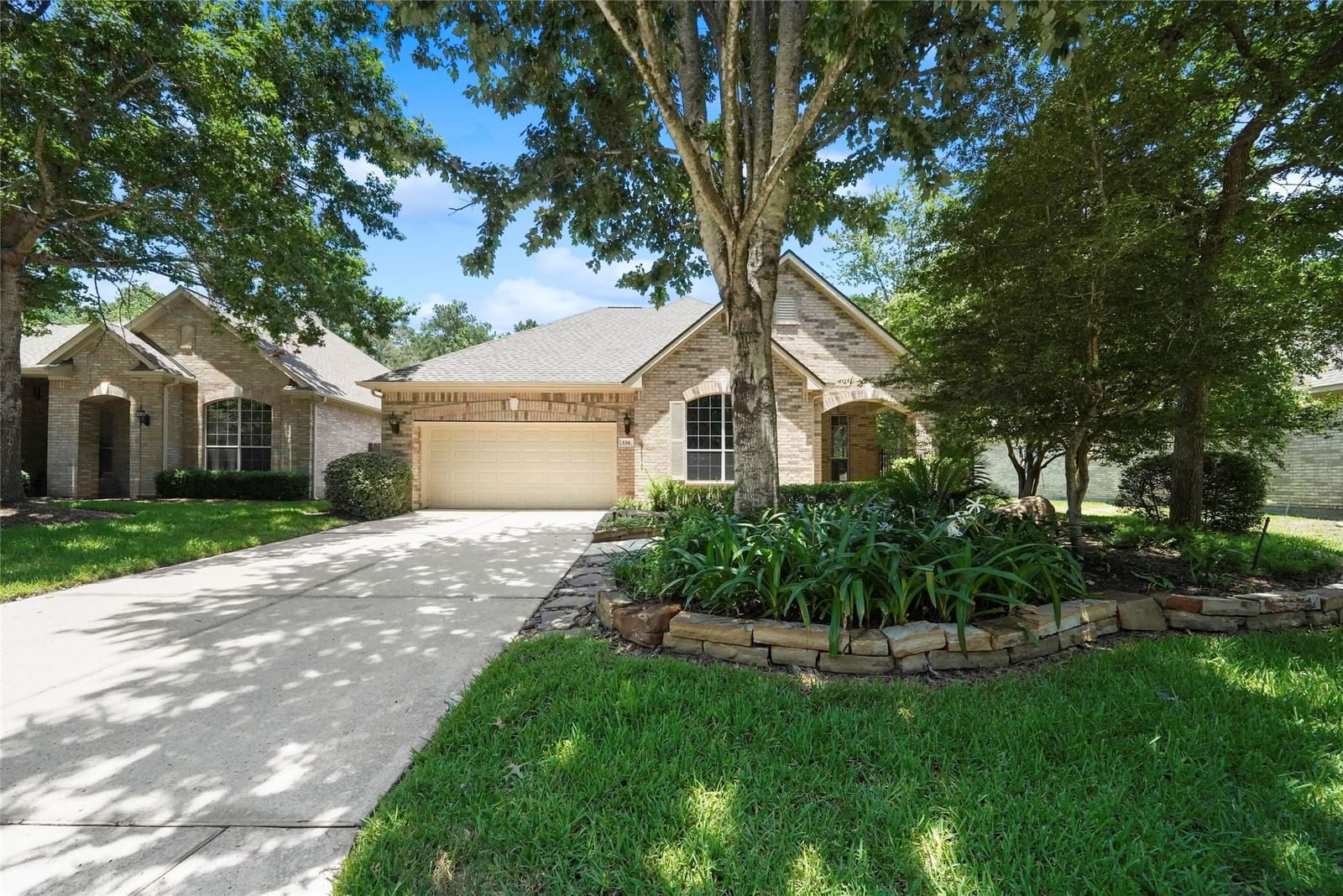 Real estate property located at 134 Northcastle, Montgomery, Wdlnds Windsor Hills 04, The Woodlands, TX, US