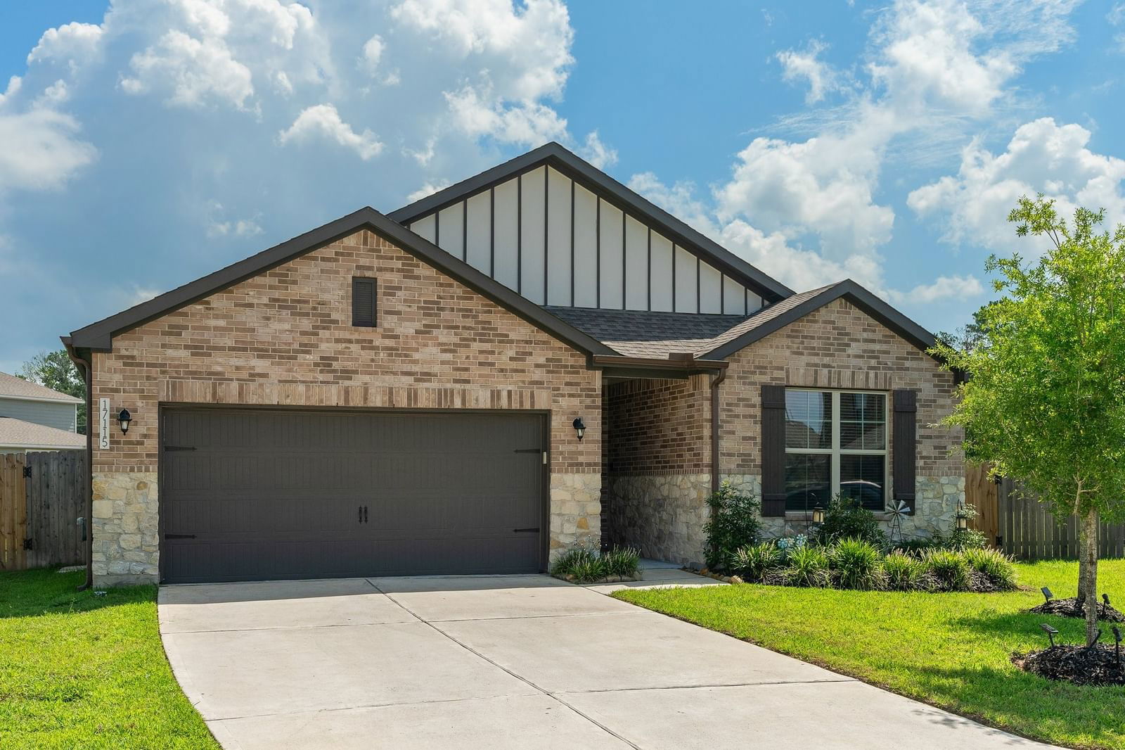 Real estate property located at 17115 Coulter Pine, Montgomery, Granger Pines, Conroe, TX, US