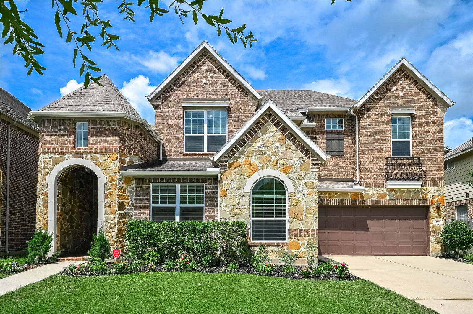 Real estate property located at 5306 Belle Manor, Fort Bend, Auburn Manor At Riverstone Sec 2, Sugar Land, TX, US