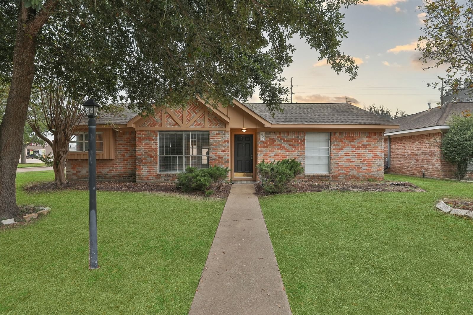Real estate property located at 403 Gentilly, Harris, West Memorial Sec 01 R/P, Katy, TX, US
