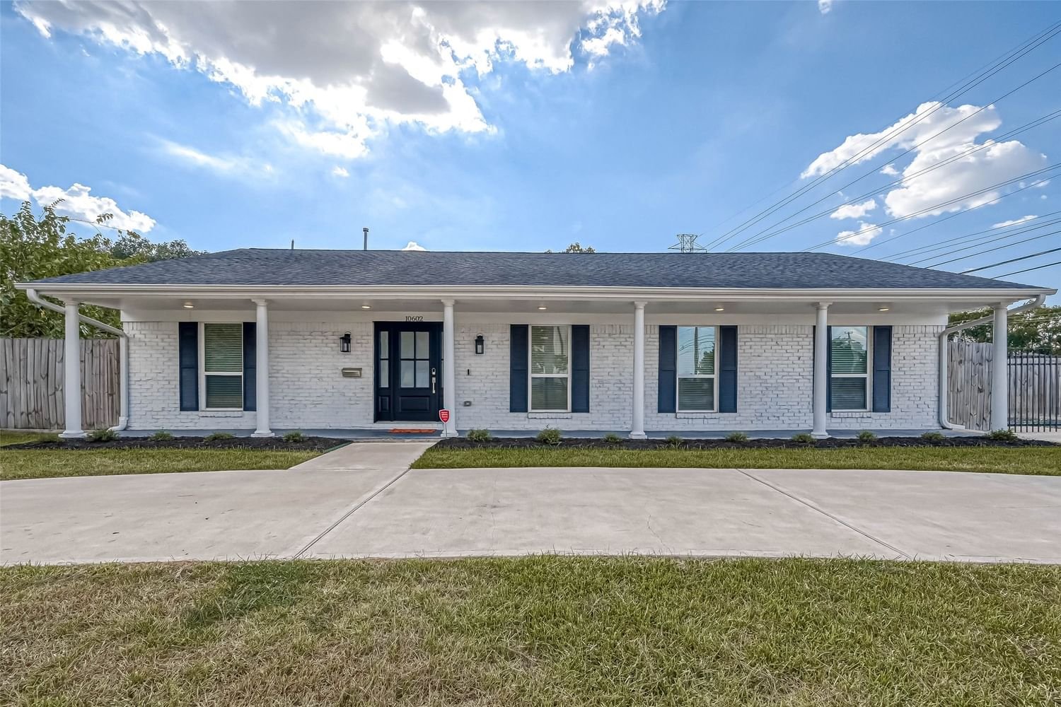Real estate property located at 10602 Cedarhurst, Harris, Houston, TX, US