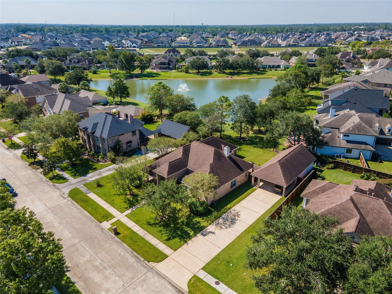 Real estate property located at 1914 Sandy Lake, Galveston, Friendswood Lakes, Friendswood, TX, US