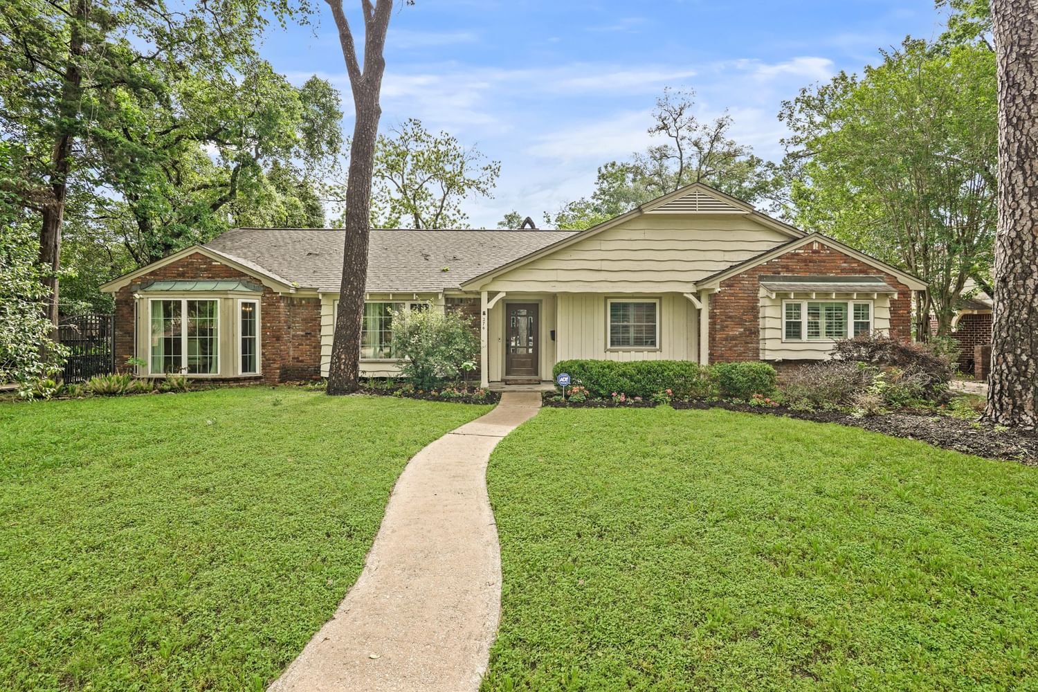 Real estate property located at 274 Stoney Creek, Harris, Whispering Oaks, Houston, TX, US